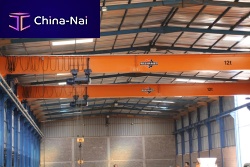 Single-girder overhead travelling crane double-rail