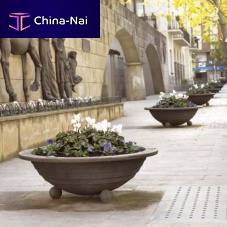 Cast iron planter BARCINAroundtraditionalfor public space