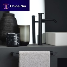 1-bar towel rack 7L0002C04wall-mountedchrome-plated brassblack