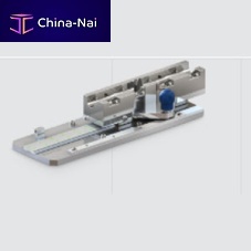 Fixed-lip slot die
