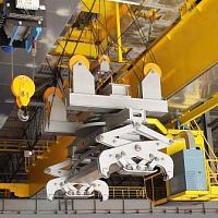 Slab lifting and turning clamp horizontal