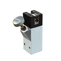 Pressure converter 909for hydraulic systems