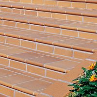 Sandstone step non-slip