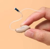 Mini RIC hearing aid