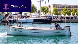 Cruising sailboat M7electric drive