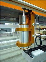 Ultrasonic cutting machine TTS 400for metal