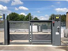 Airport gate PAS 68 BIvertical slidingautomaticsecurity