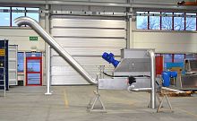 Stationary waste compactor SCPscrew