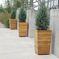 Teak planter STUDIO : 9534contemporaryfor public spaceoutdoor