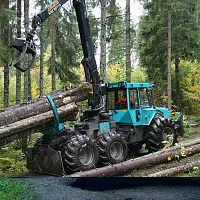 Forestry skidder HSM 904 6WDwith grab