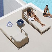 Contemporary sun lounger Solanaswater-repellent fabricthermo-lacquered aluminumperforated sheet metal