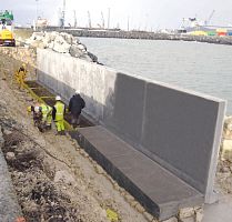 Reinforced concrete retaining wall modularprefab