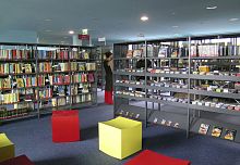 Contemporary pouf MONNEwoodenfor public building