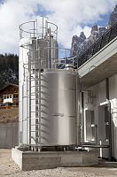 Storage tank for milkfor creamwhey