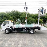 Self-propelled potable water truck JSTY5070GQSwith lift platformfor airport