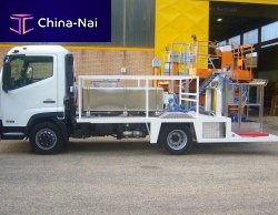 Self-propelled potable water truck VAS 747with lift platformwith flow meterfor airport