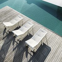 Contemporary sun lounger 1966meshextruded aluminumadjustable backrest