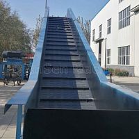 Chain conveyor feeding
