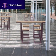 Contemporary bar stool Amager larchpowder-coated steel basecantilever