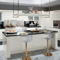 Traditional kitchen BACCARATglassquartzbrass