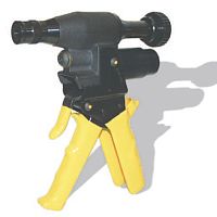 Manually-controlled riveting tool PMTC6for inserts