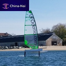 Foiling sport catamaran UFOsingle-handedchildren'sdisassemblable