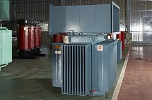 Distribution transformer immersedthree-phasepad-mount