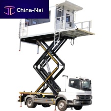 Self-propelled ambulift AT5800for airport
