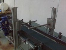 Belt conveyor REVERSE 20-N-20overturningcasefor cardboard boxes