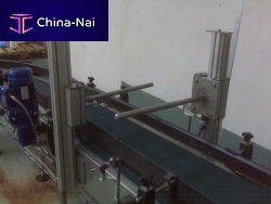 Belt conveyor REVERSE 20-N-20overturningcasefor cardboard boxes