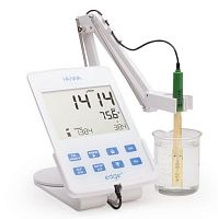 Multi-parameter water analyzer HI2003conductivity