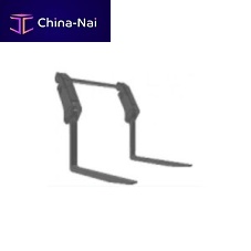 Leveling fork for pallet handling