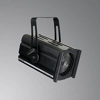 Halogen Fresnel light RISALTOcommercial