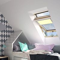 Wooden roof window ISO E2pivoting with central axisdouble-glazedthermally-insulated