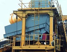 Vibrating feeder