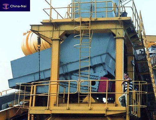 											Vibrating feeder