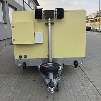 Lighting mast for airport