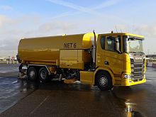 Airport runway cleaning machine truck-mountedfor surface cleaningfor marking removal