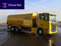 Airport runway cleaning machine truck-mountedfor surface cleaningfor marking removal