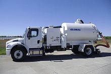Airport de-icing vehicle GRV 2100sprayer