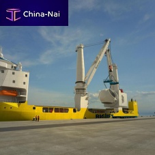 Floating crane for heavy loadsluffing jiboffshore