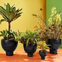 Ceramic plant pot BARROfree-standingroundby Sebastian Herkner