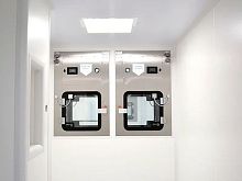 Clean room pass-through wall-mountedwith HEPA filter