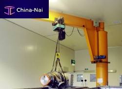 Pillar jib crane T0085lifting