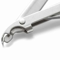 Surgical staple remover SNAP