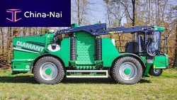 Mobile wood chipper DIAMANT 2000
