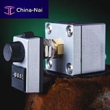 Pressure controller 202