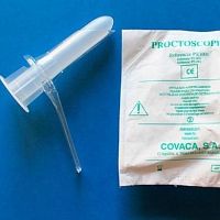 Single use proctoscope