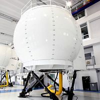 Flight simulation cabin 3000 helicoptertrainingcockpit