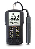 Portable conductivity meter HI8633